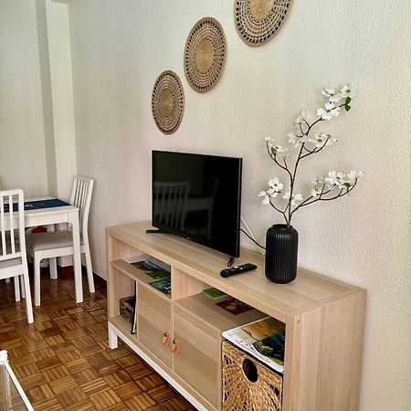 Piso En El Precioso Pueblo De Colungaアパートメント エクステリア 写真