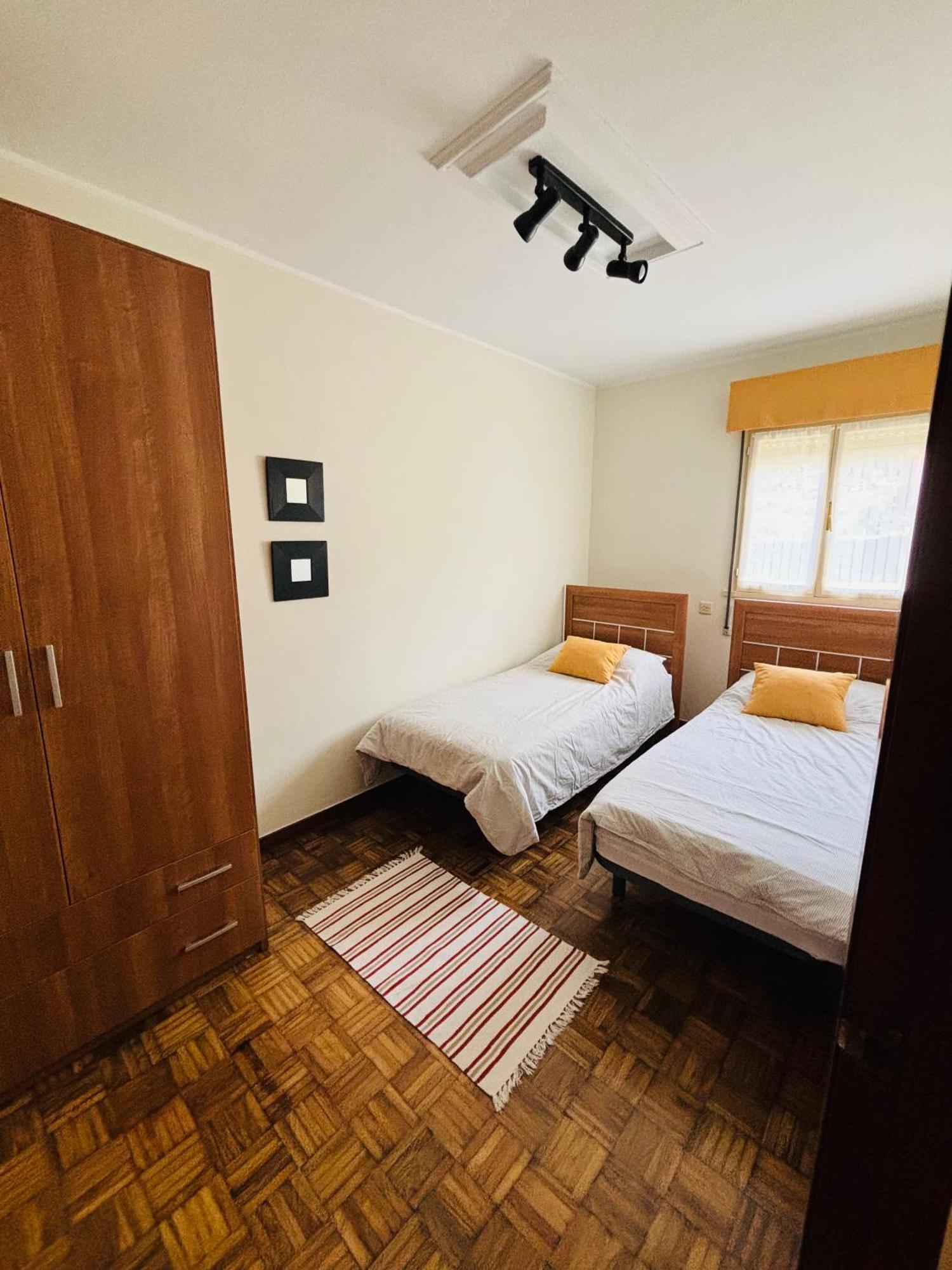 Piso En El Precioso Pueblo De Colungaアパートメント エクステリア 写真